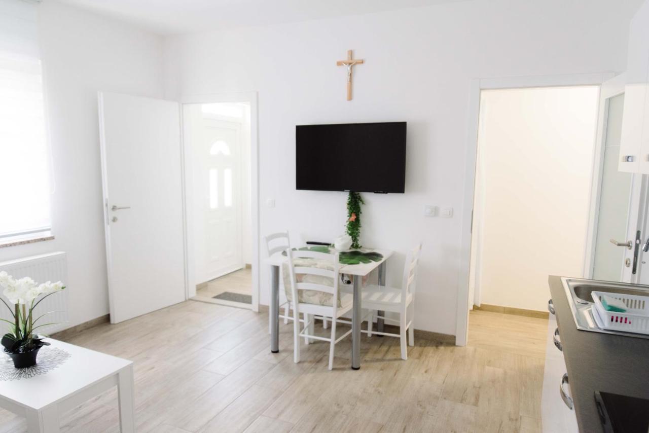 Ruza Apartmani Zára Kültér fotó
